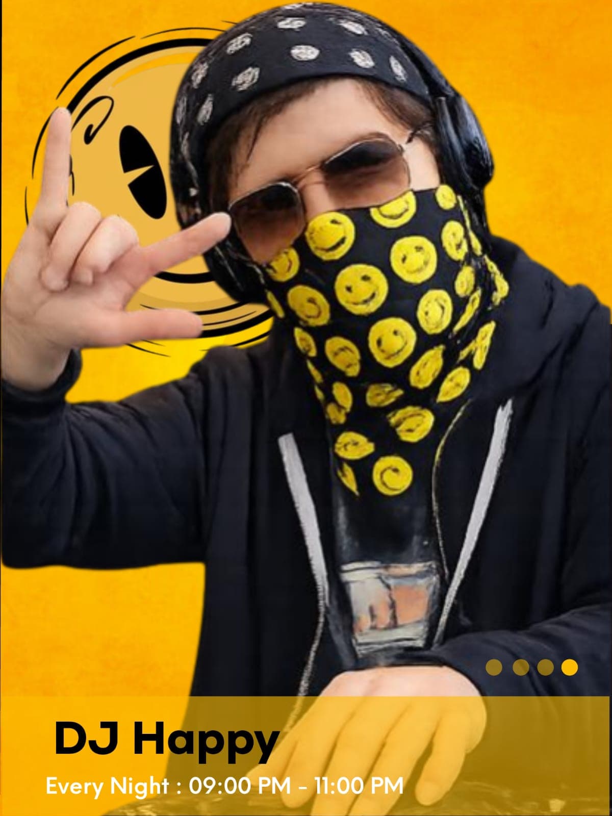 Host RJ Surbhi Pose 1